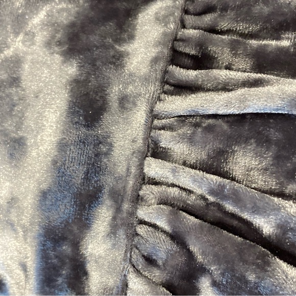 Cat & Jack silver grey velour tiered dress girls age 5 years - Picture 6 of 6